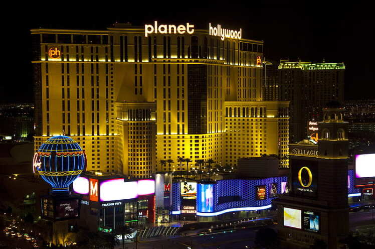 مکالمات در هتل به ترکی استانبولی 